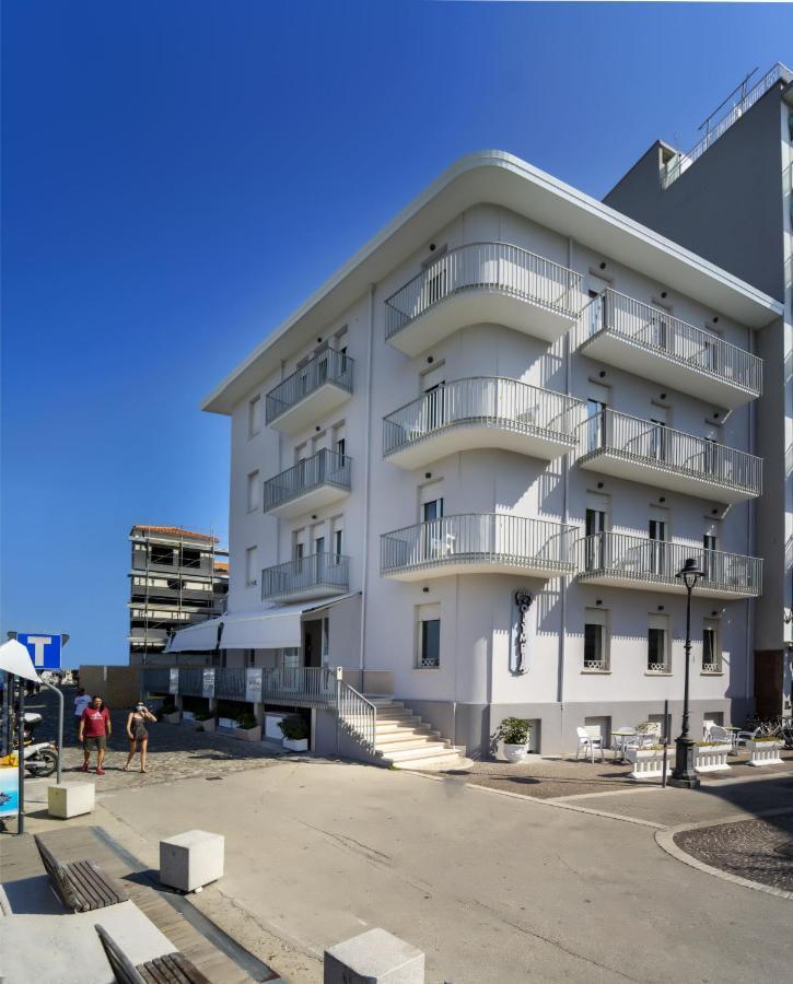 Hotel Olympia Gabicce Mare Exterior photo