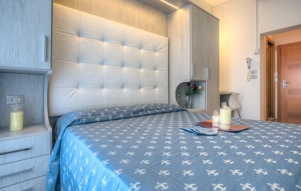 Hotel Olympia Gabicce Mare Room photo