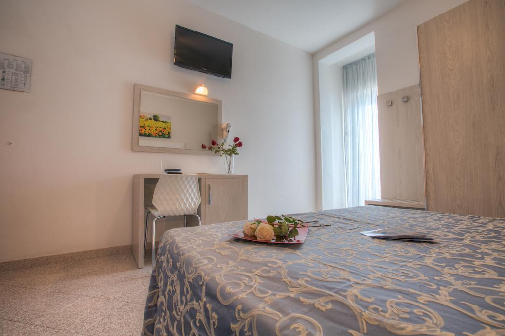 Hotel Olympia Gabicce Mare Room photo