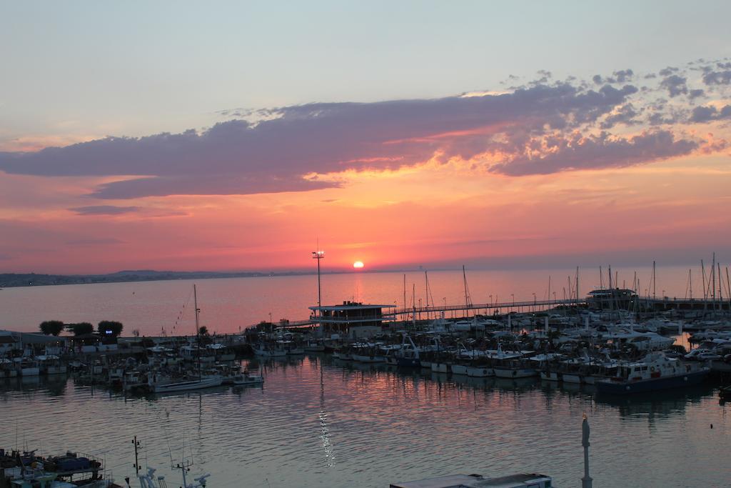 Hotel Olympia Gabicce Mare Room photo